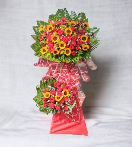 Kệ hoa Chúc Mừng KT055
